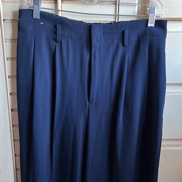 UNIQLO Culottes - Picture 2 of 5